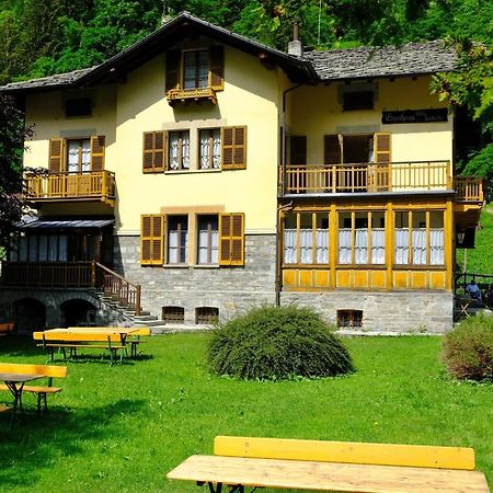 Hotel Villa Tedaldi Gressoney-Saint-Jean Exterior photo