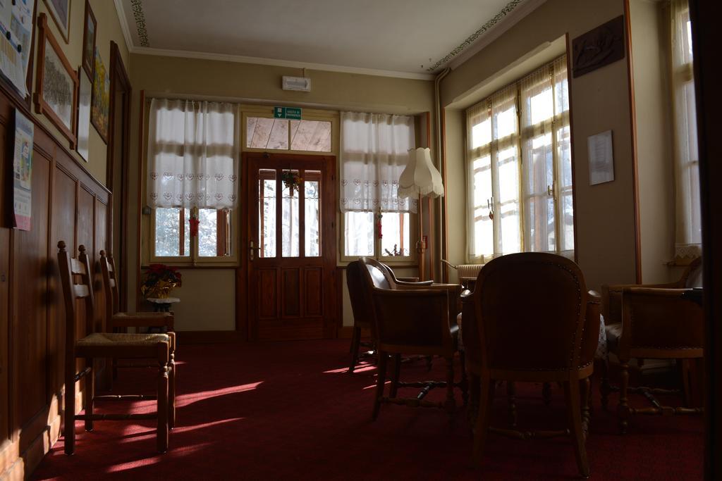 Hotel Villa Tedaldi Gressoney-Saint-Jean Exterior photo